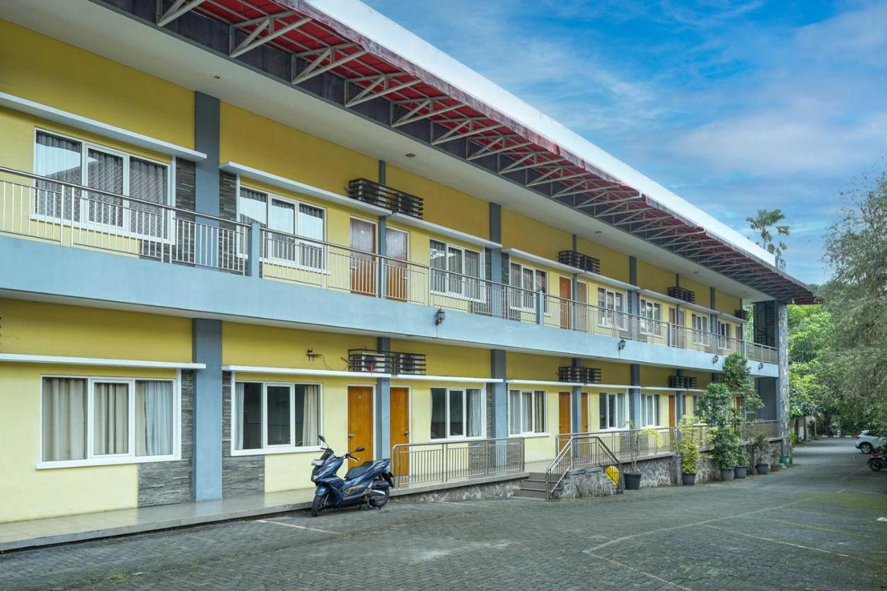 Front One Resort Indraloka Temanggung Zewnętrze zdjęcie